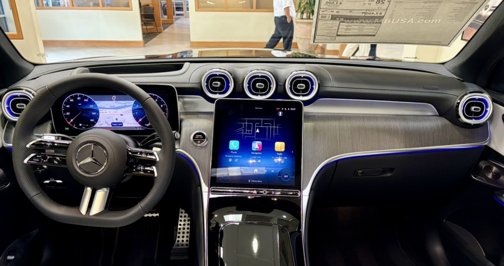 2026 Mercedes Benz GLC 300 4MATIC photo 22