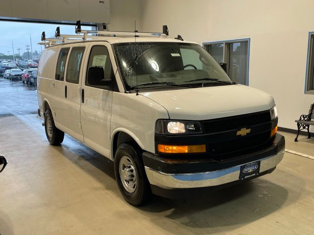 2025 Chevrolet Express Cargo Work Van's photo