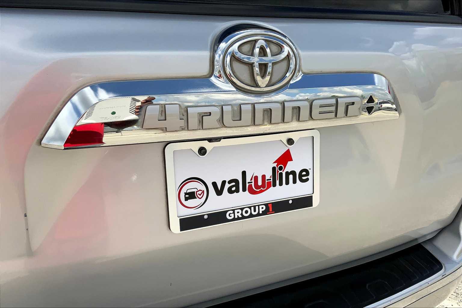 2012 Toyota 4Runner SR5 photo 9