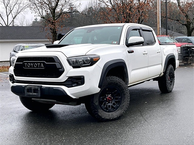 2019 Toyota Tacoma TRD Pro photo 3