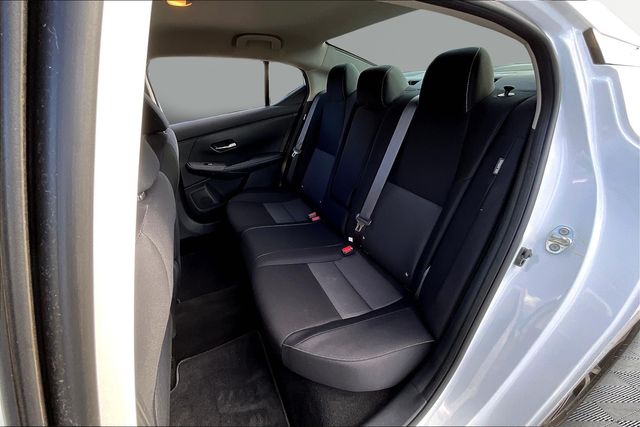 2020 Nissan Sentra SV photo 15