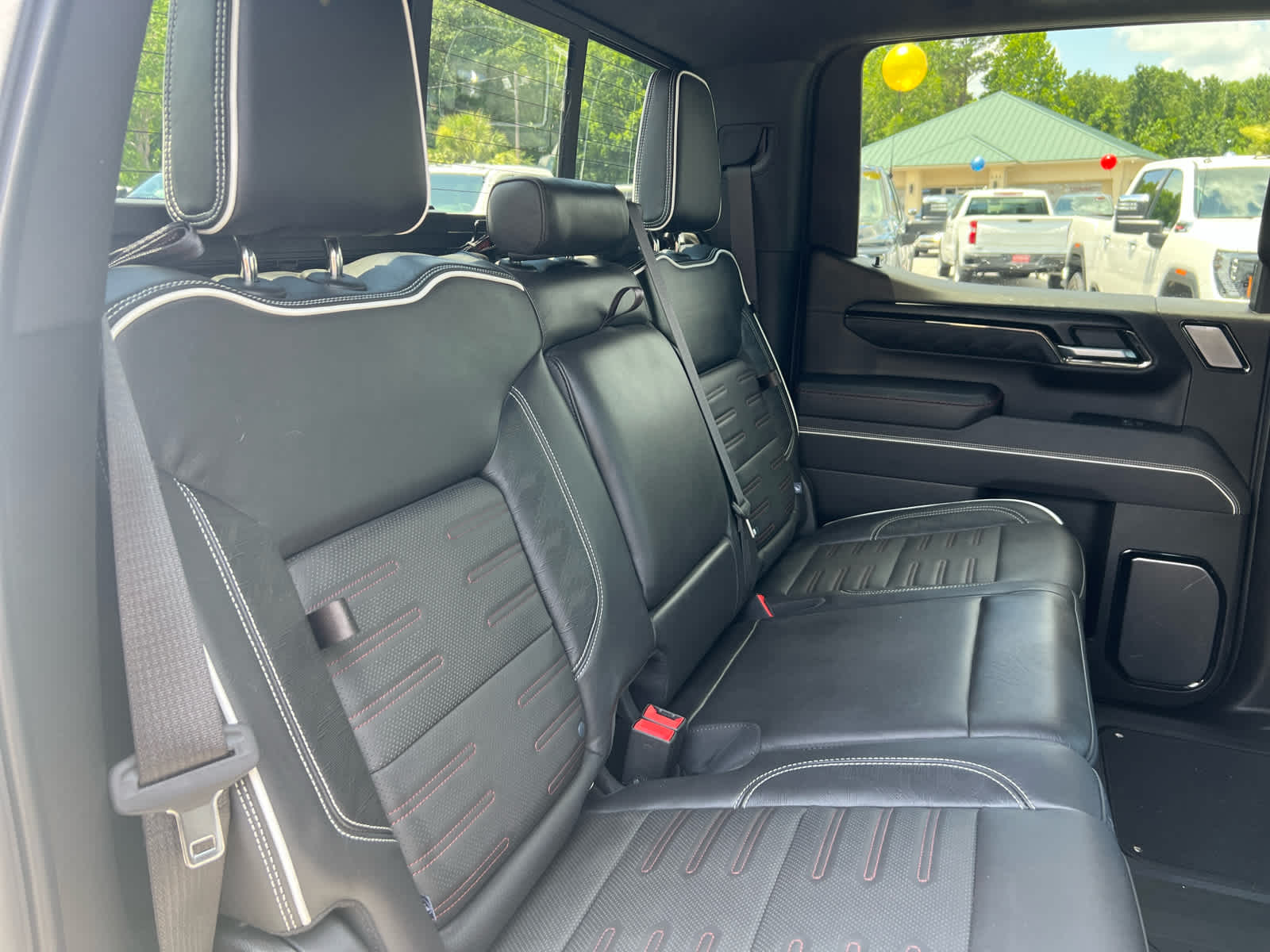 2024 Gmc Sierra 1500 AT4 photo 11
