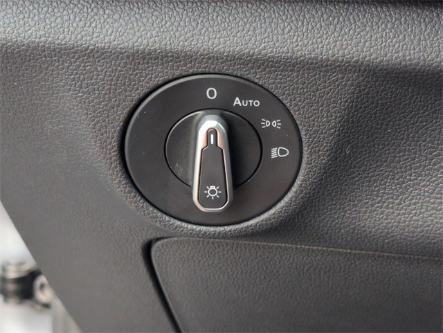 2025 Volkswagen Jetta 1.5T SEL photo 31