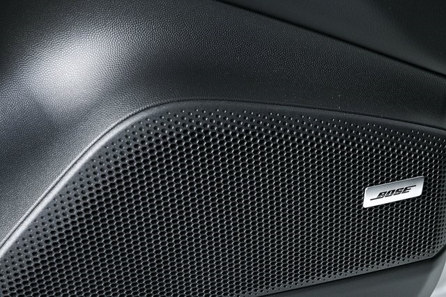 2025 Porsche Macan Electric photo 7