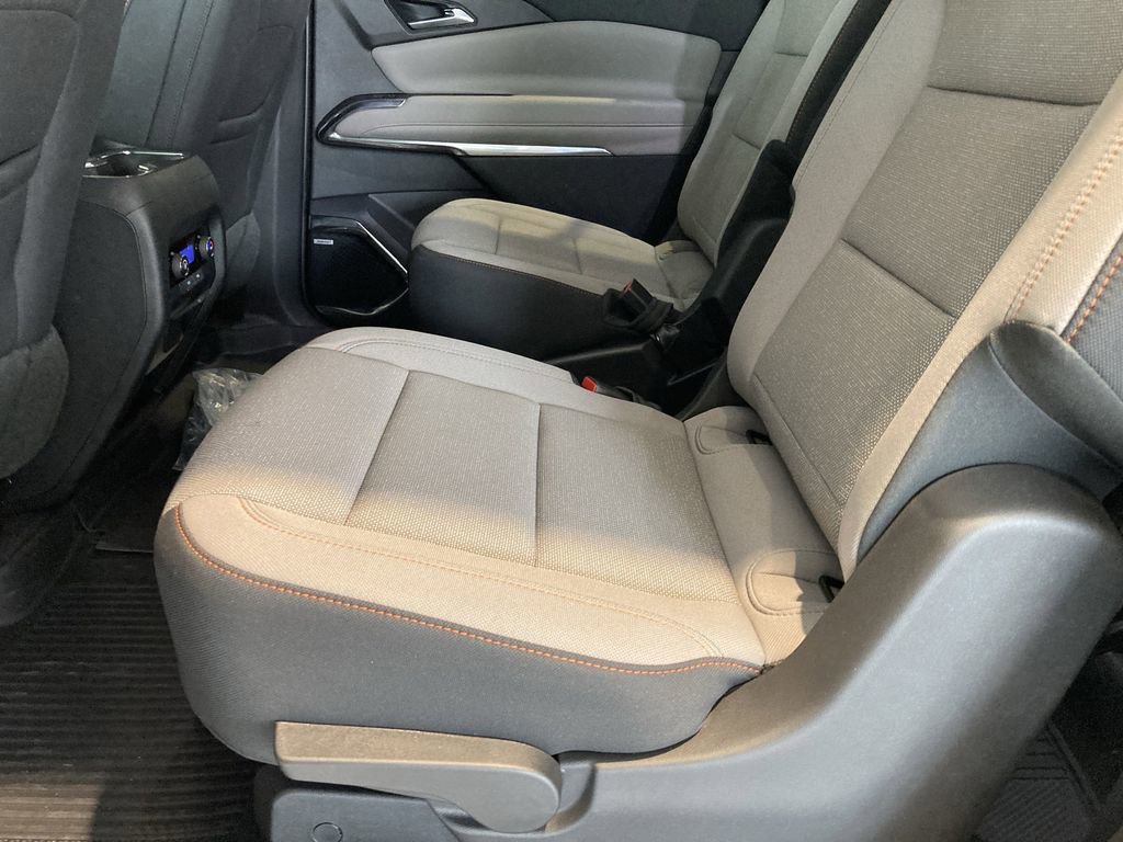 2025 Chevrolet Traverse photo 20