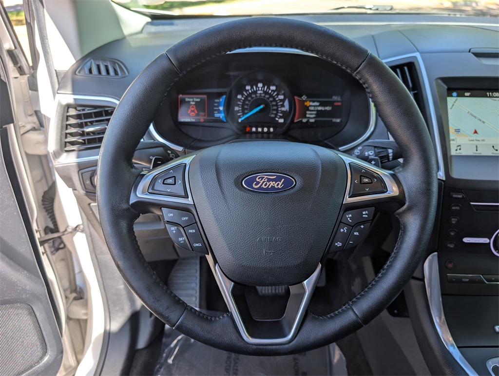 2016 Ford Edge Titanium photo 21