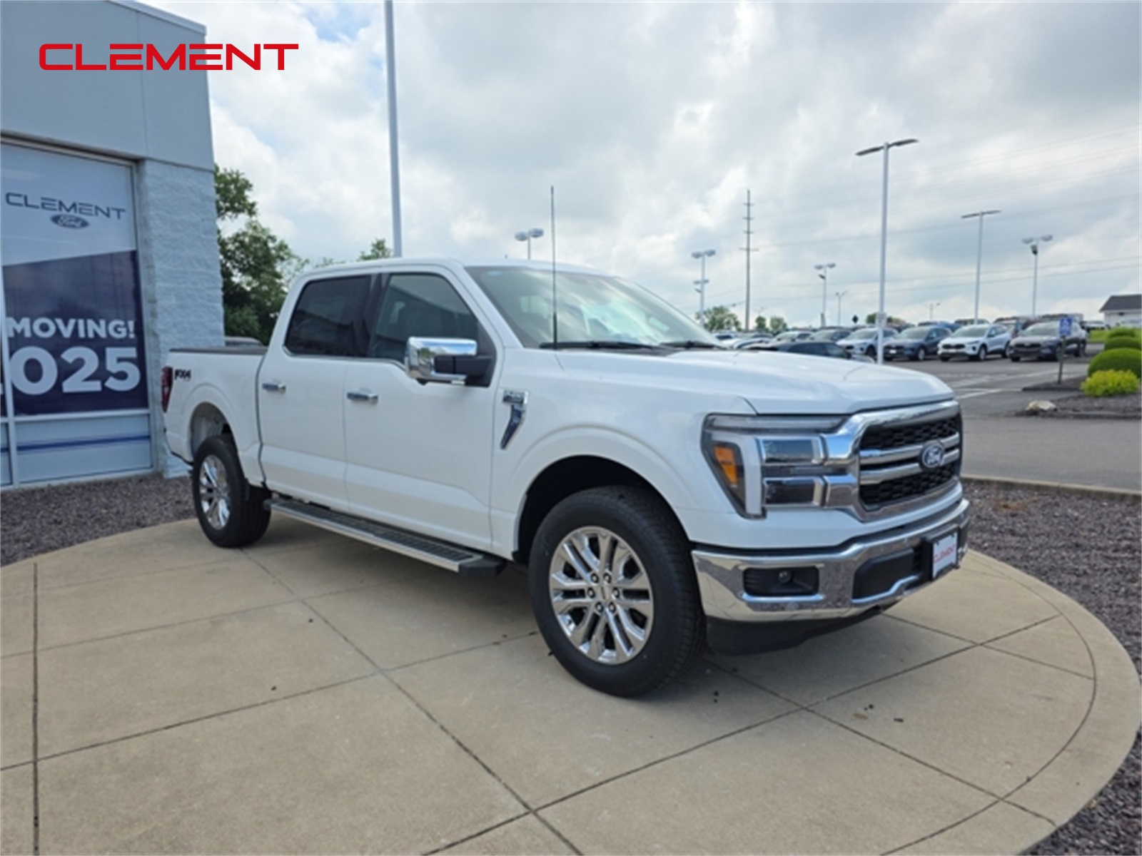 2025 Ford F-150 Lariat photo 3