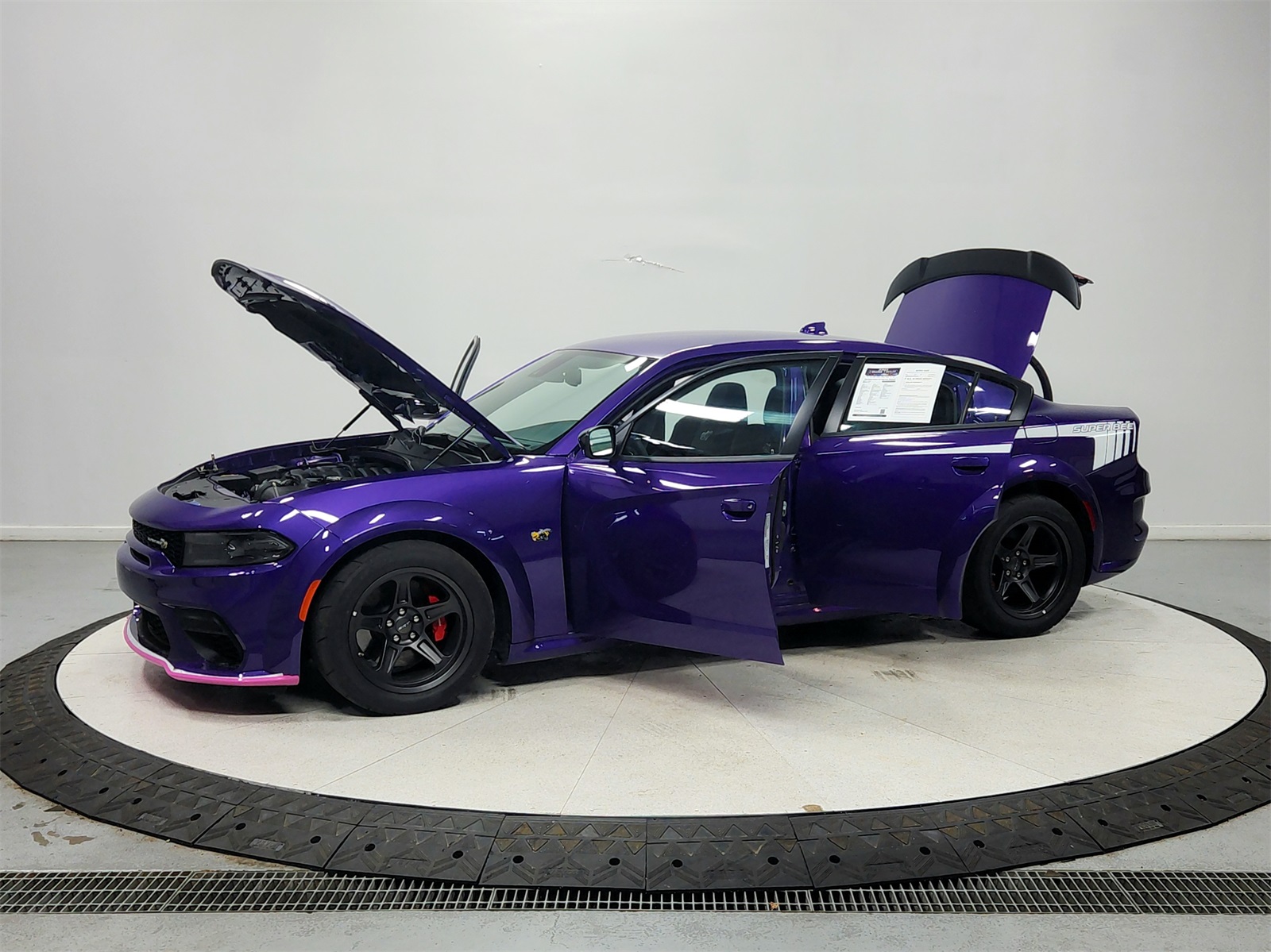 2023 Dodge Charger R/T Scat Pack Widebody photo 11