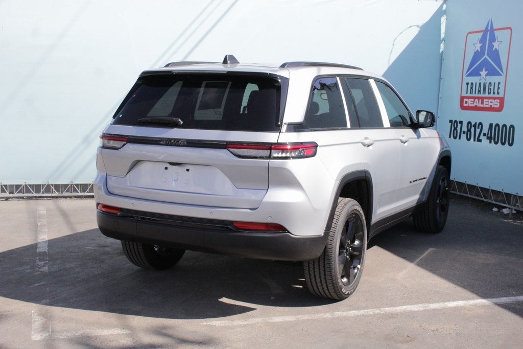 2025 Jeep Grand Cherokee Altitude X photo 3