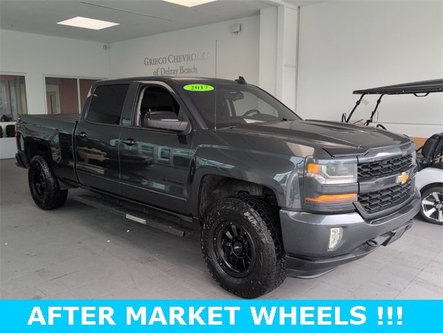 Used 2017 GRAPHITE METALLIC Chevrolet LT image 2