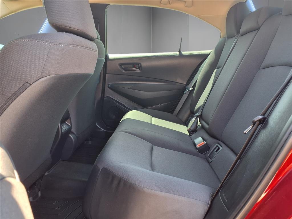 2025 Toyota Corolla LE photo 12