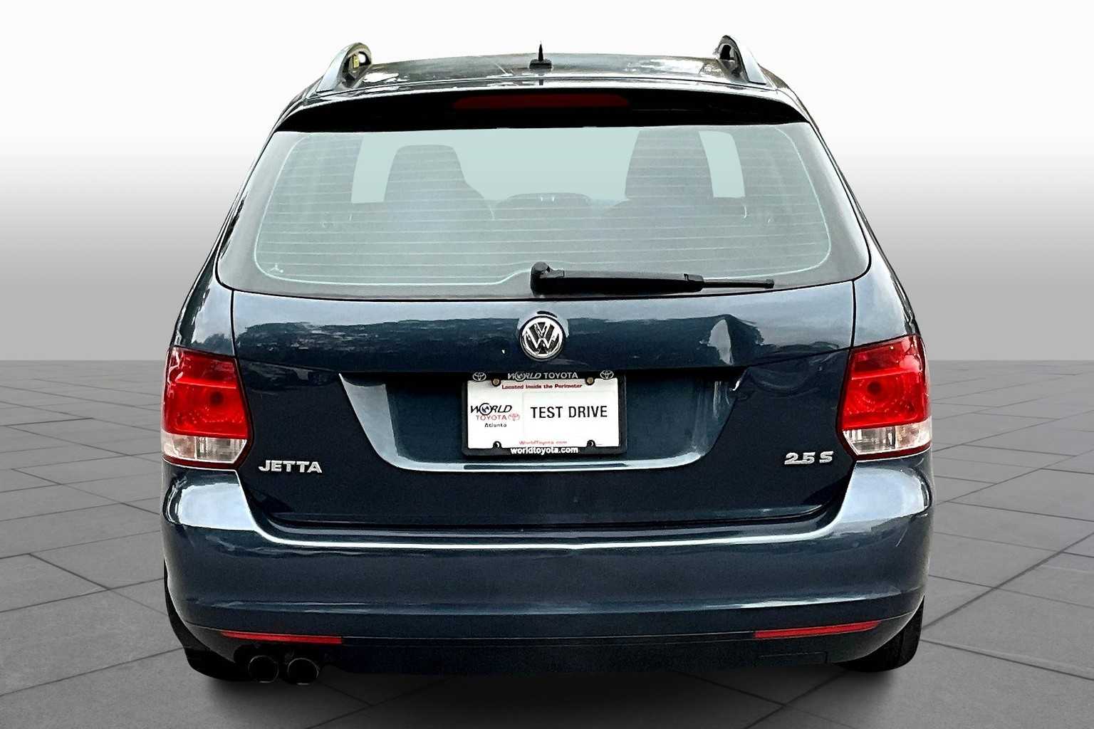 2010 Volkswagen Jetta SportWagen 2.5 S photo 4
