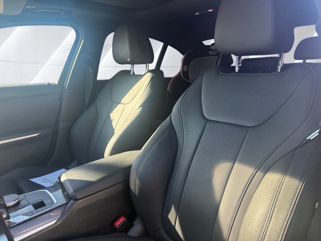 2021 Bmw 330i photo 9