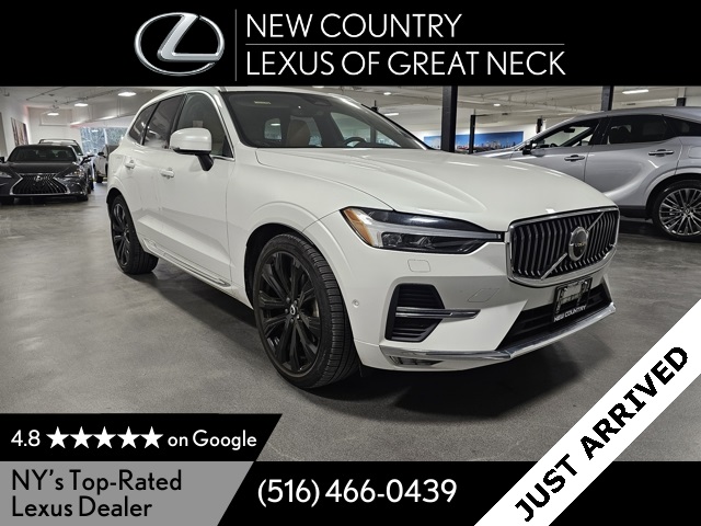 2023 Volvo XC60 Ultimate's photo