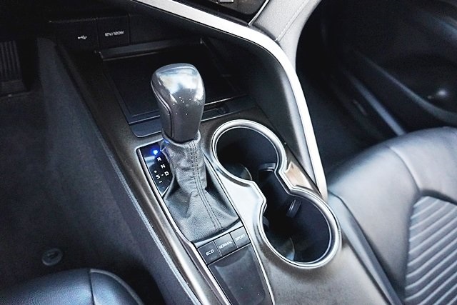 Used 2022 Black Toyota SE image 26