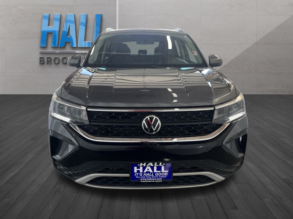 2022 Volkswagen Taos SE photo 8