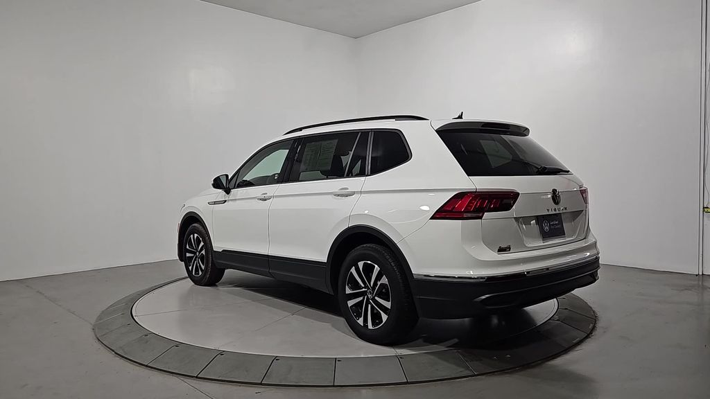 2023 Volkswagen Tiguan S photo 3
