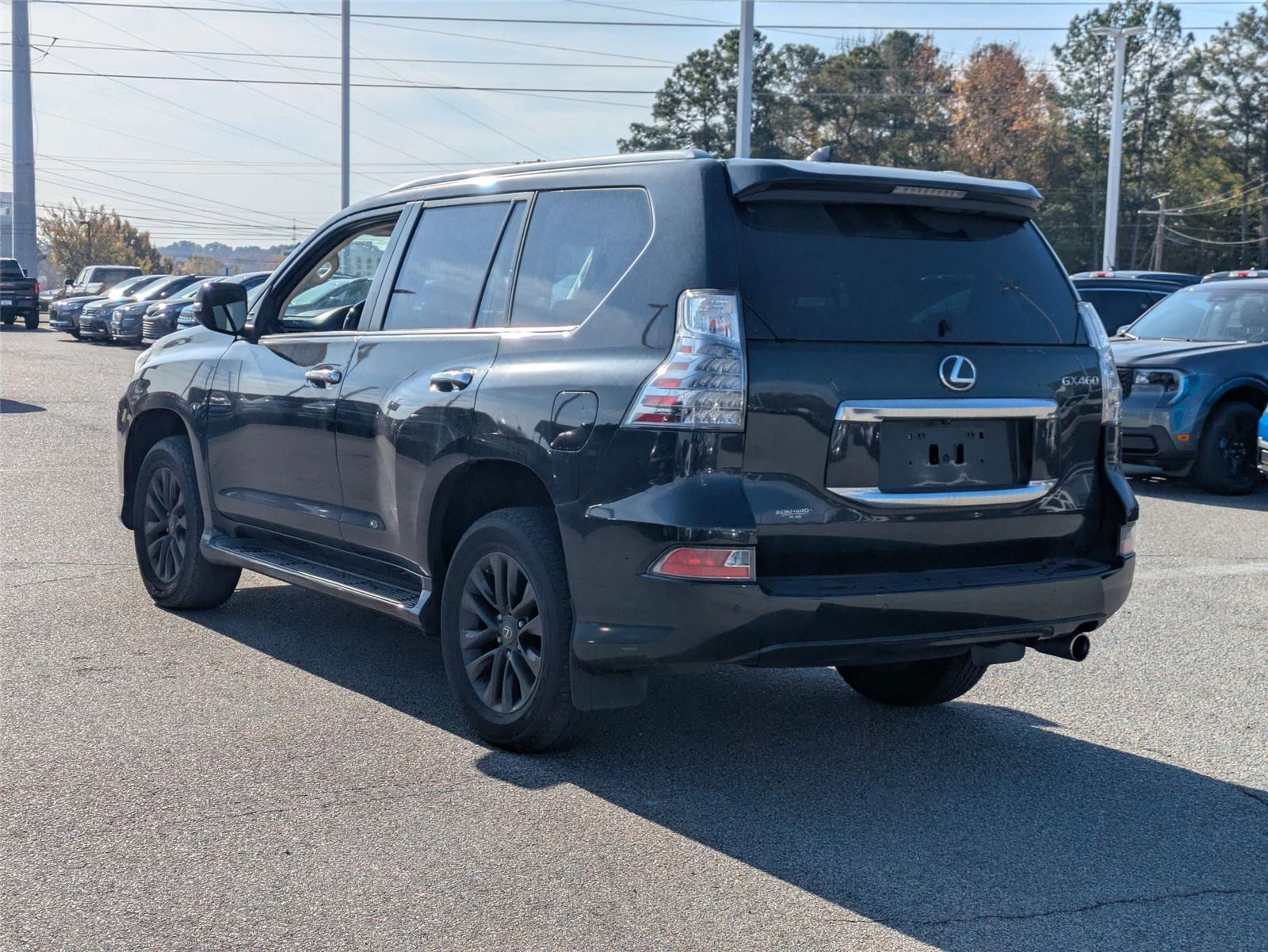 2022 Lexus GX 460 Premium photo 3