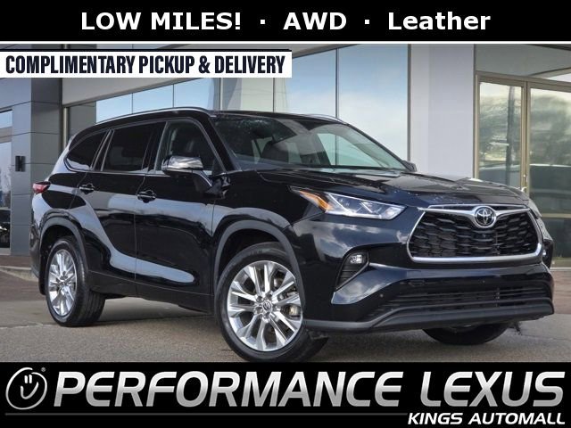 2023 Toyota Highlander Limited's photo