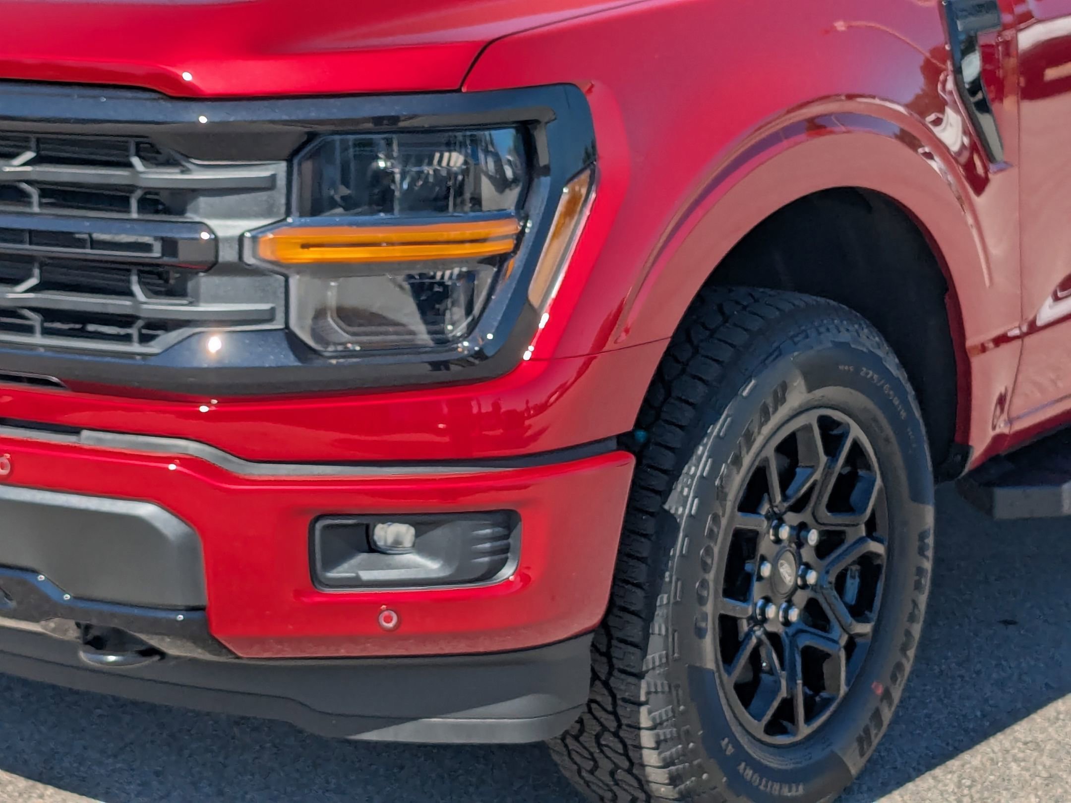 2025 Ford F-150 XLT photo 2