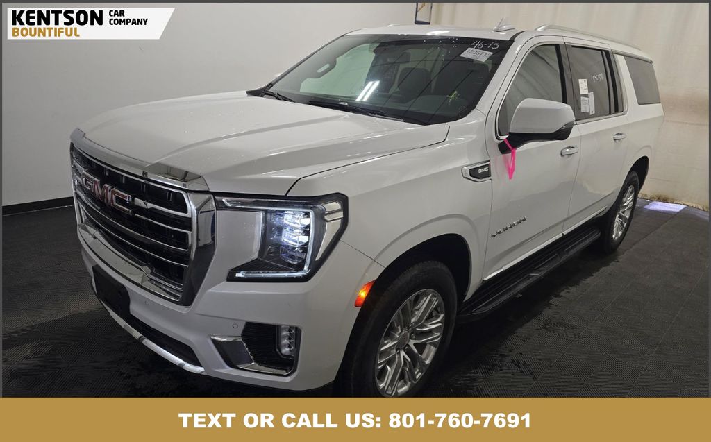 2024 GMC Yukon XL SLT's photo