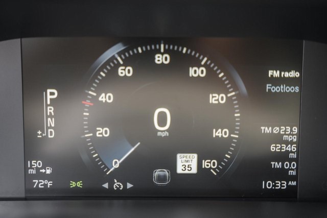 2019 Volvo XC60 T5 Momentum photo 36