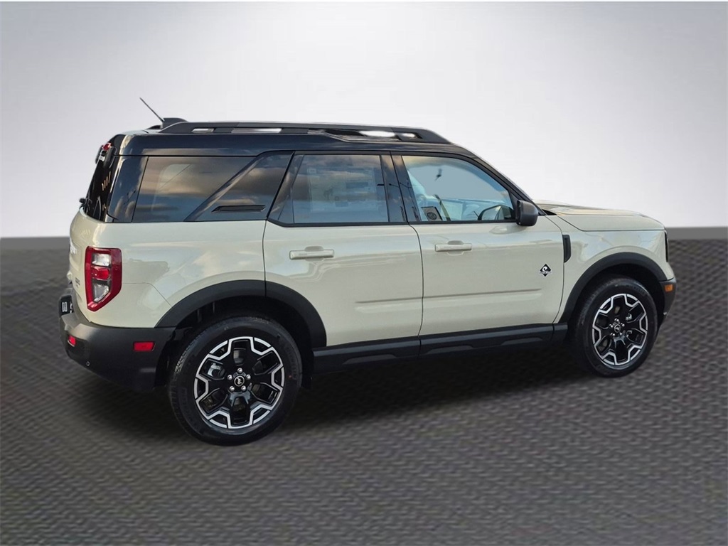 2025 Ford Bronco Sport Outer Banks photo 4