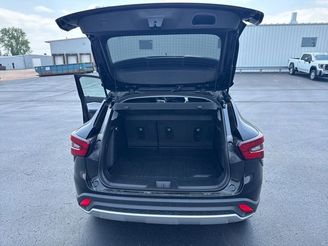 2025 Chevrolet Trax LT photo 19