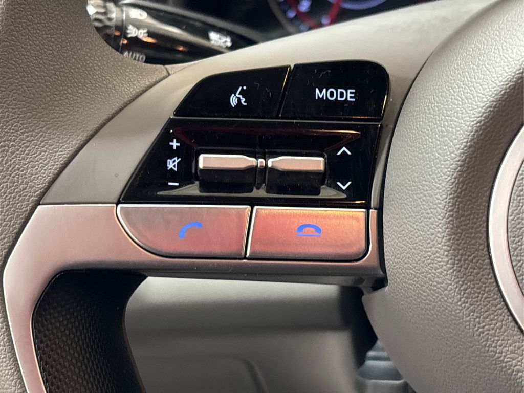2023 Hyundai Elantra SEL photo 28