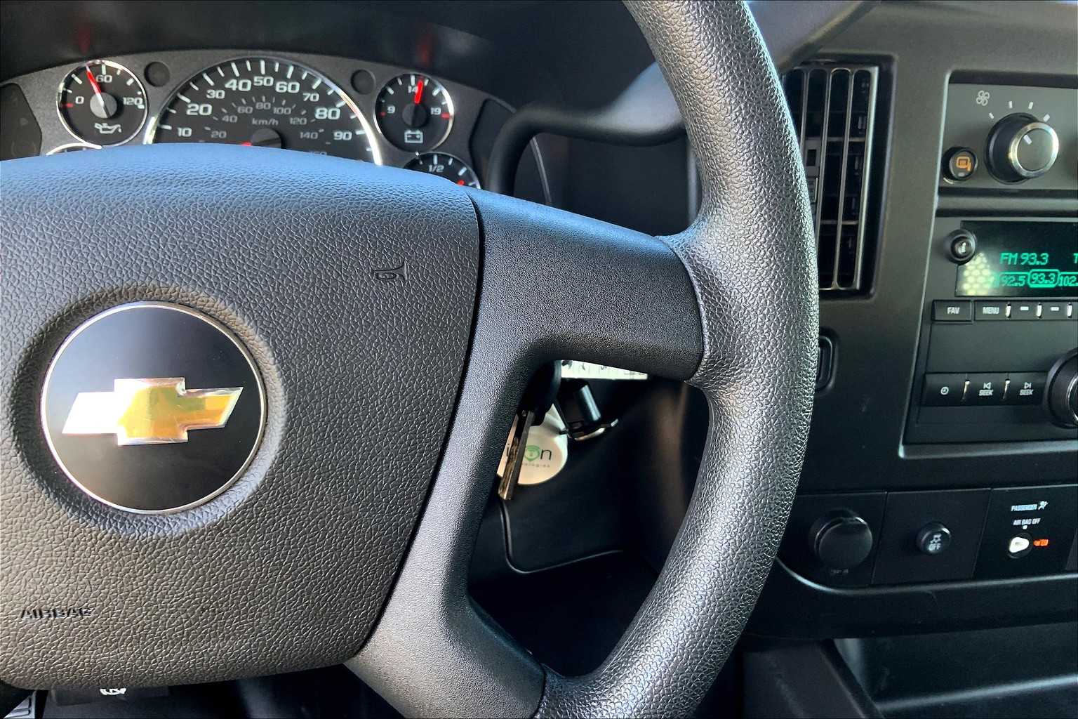 2024 Chevrolet Express Cargo Van photo 20