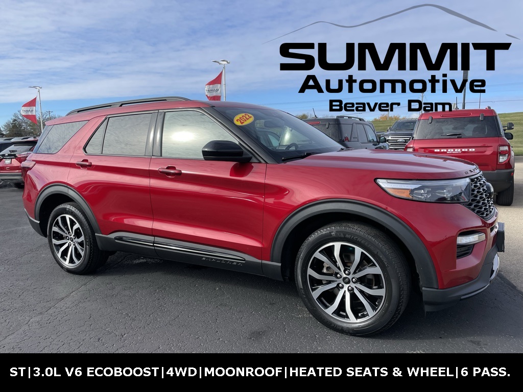 2022 Ford Explorer ST's photo