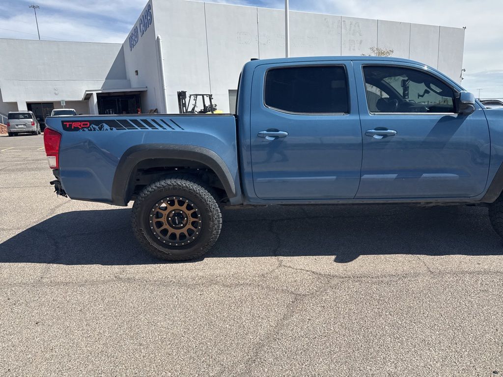 2019 Toyota Tacoma TRD Off-Road V6 Double Cab photo 22