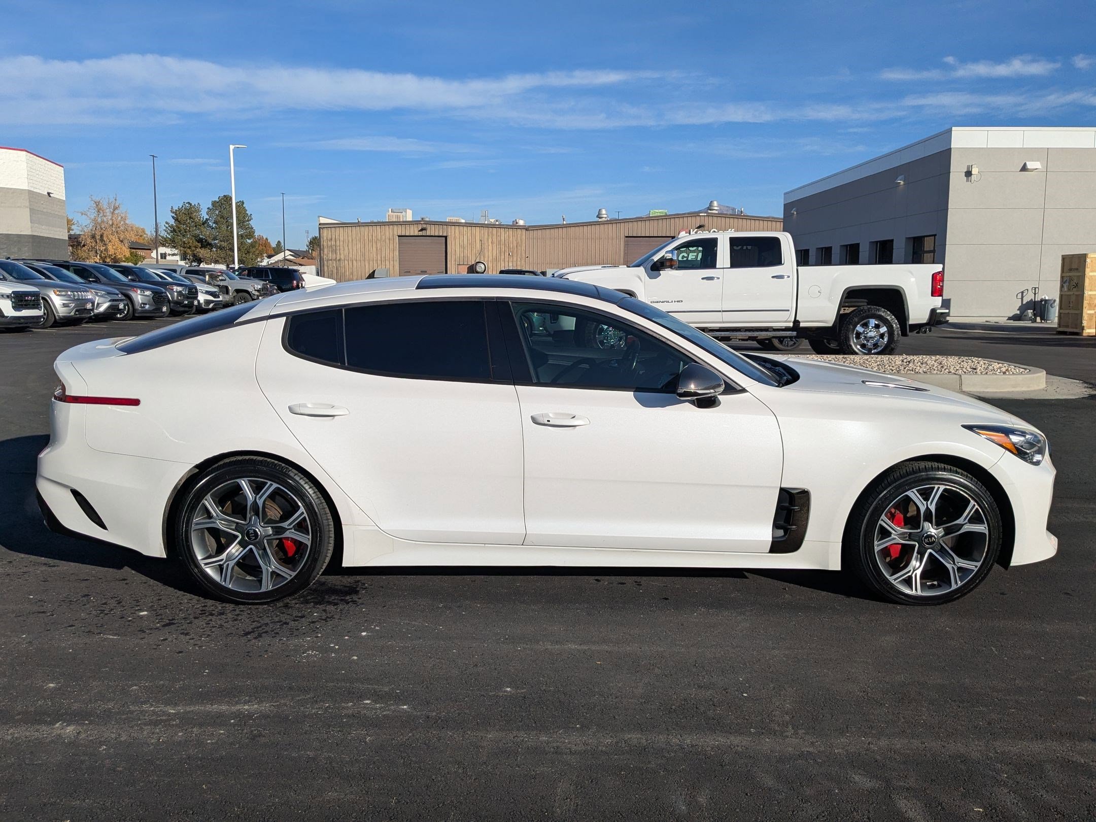 2019 Kia Stinger GT2 photo 2