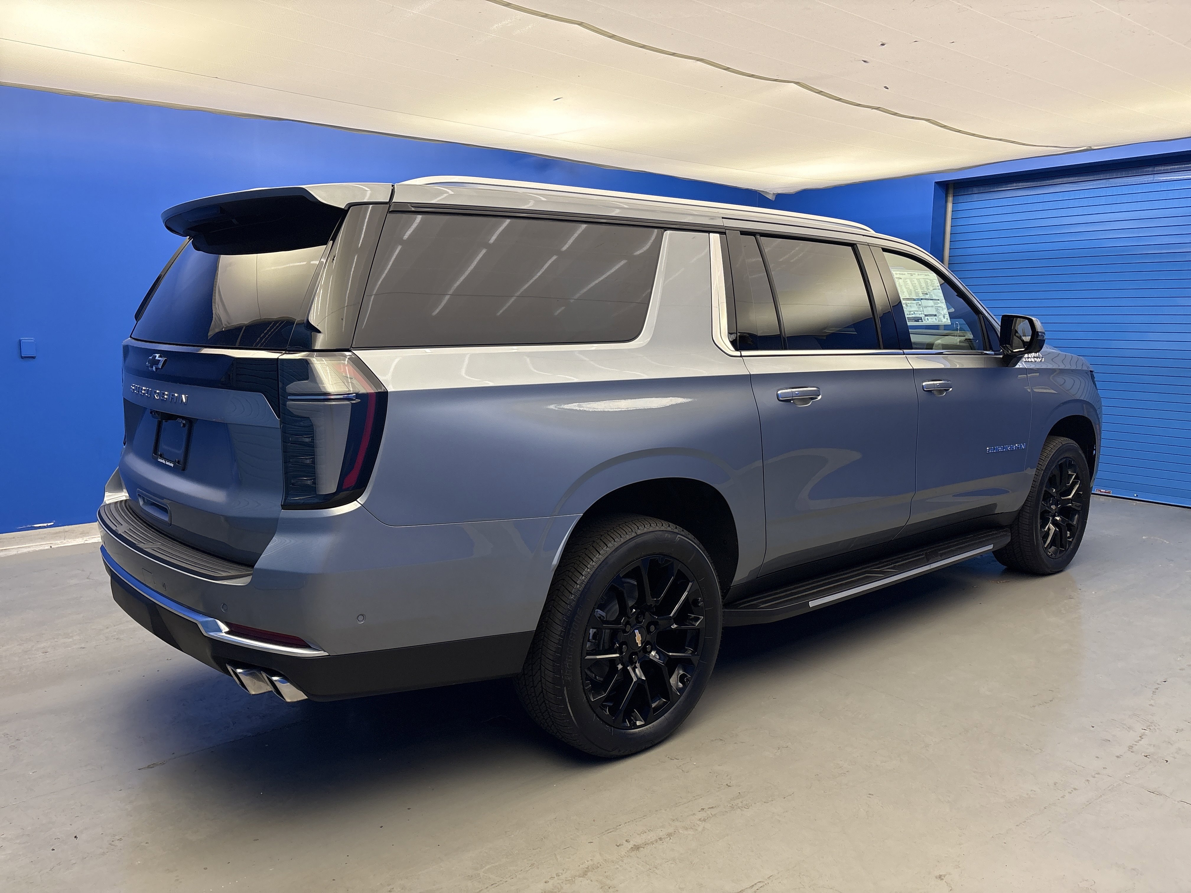 2026 Chevrolet Suburban High Country photo 4