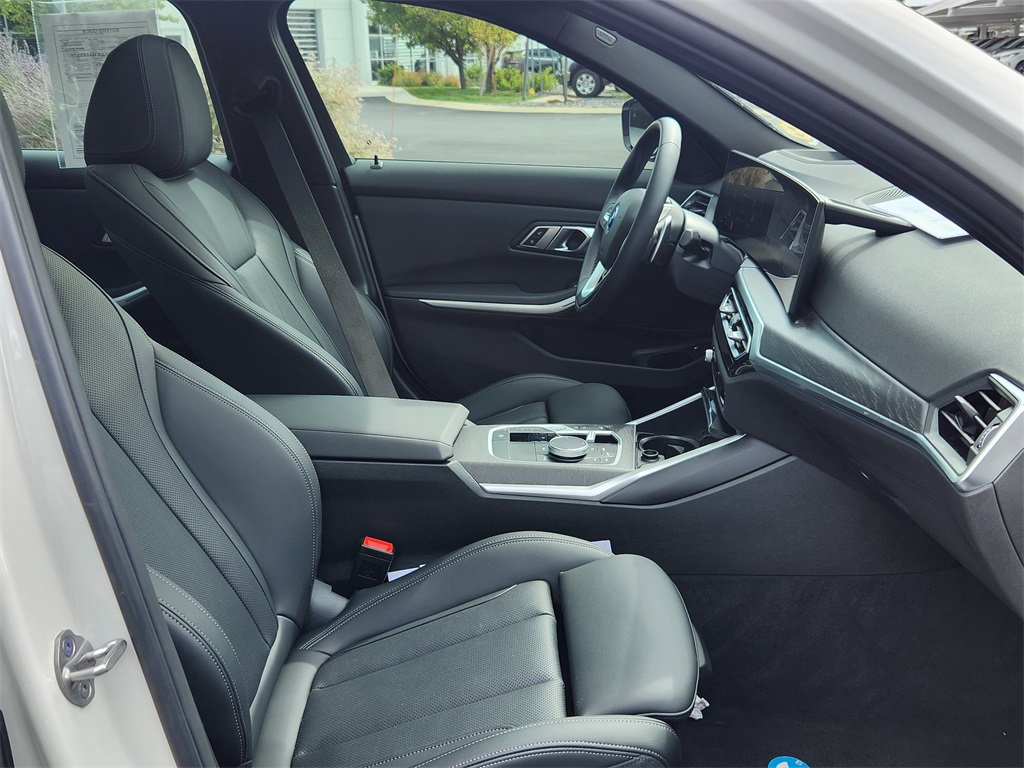 2023 Bmw 330e 330xe photo 16