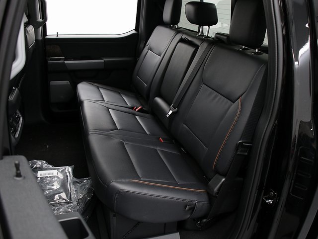 2026 Ford F-250 Lariat photo 11