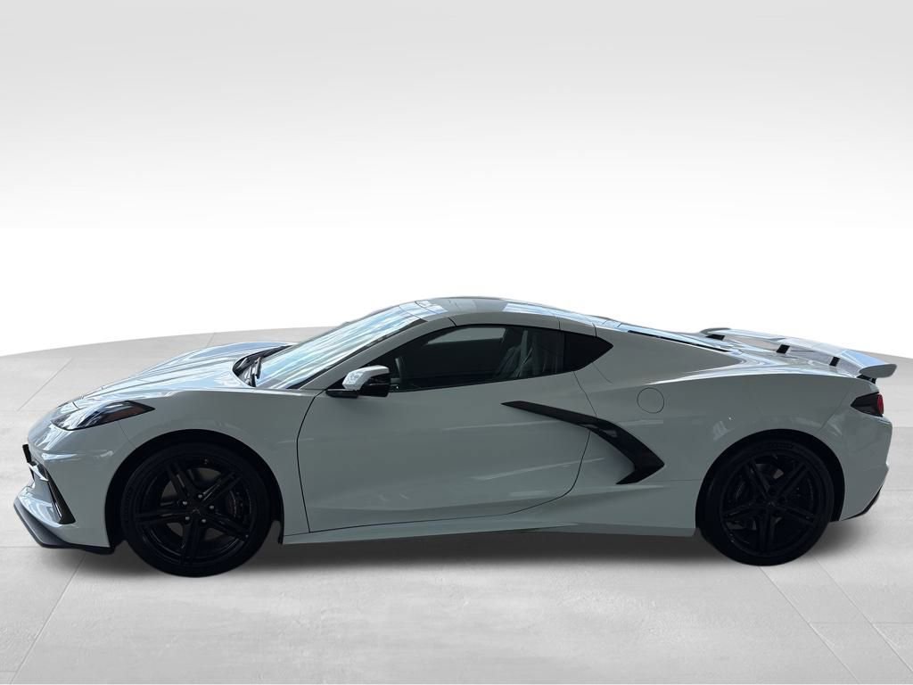 2026 Chevrolet Corvette Stingray 2LT photo 2