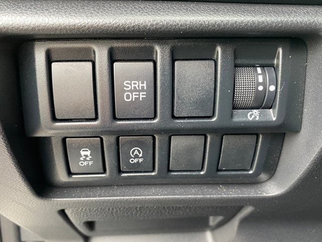 2024 Subaru Forester Base photo 13