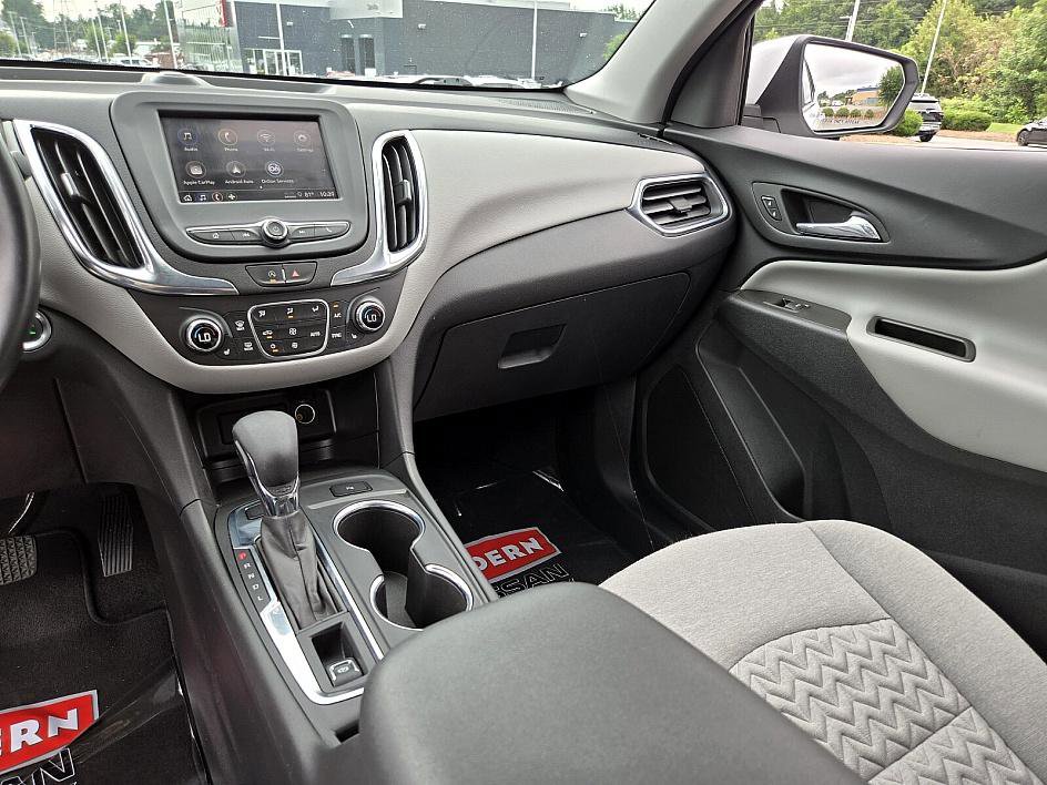 2023 Chevrolet Equinox LT photo 13