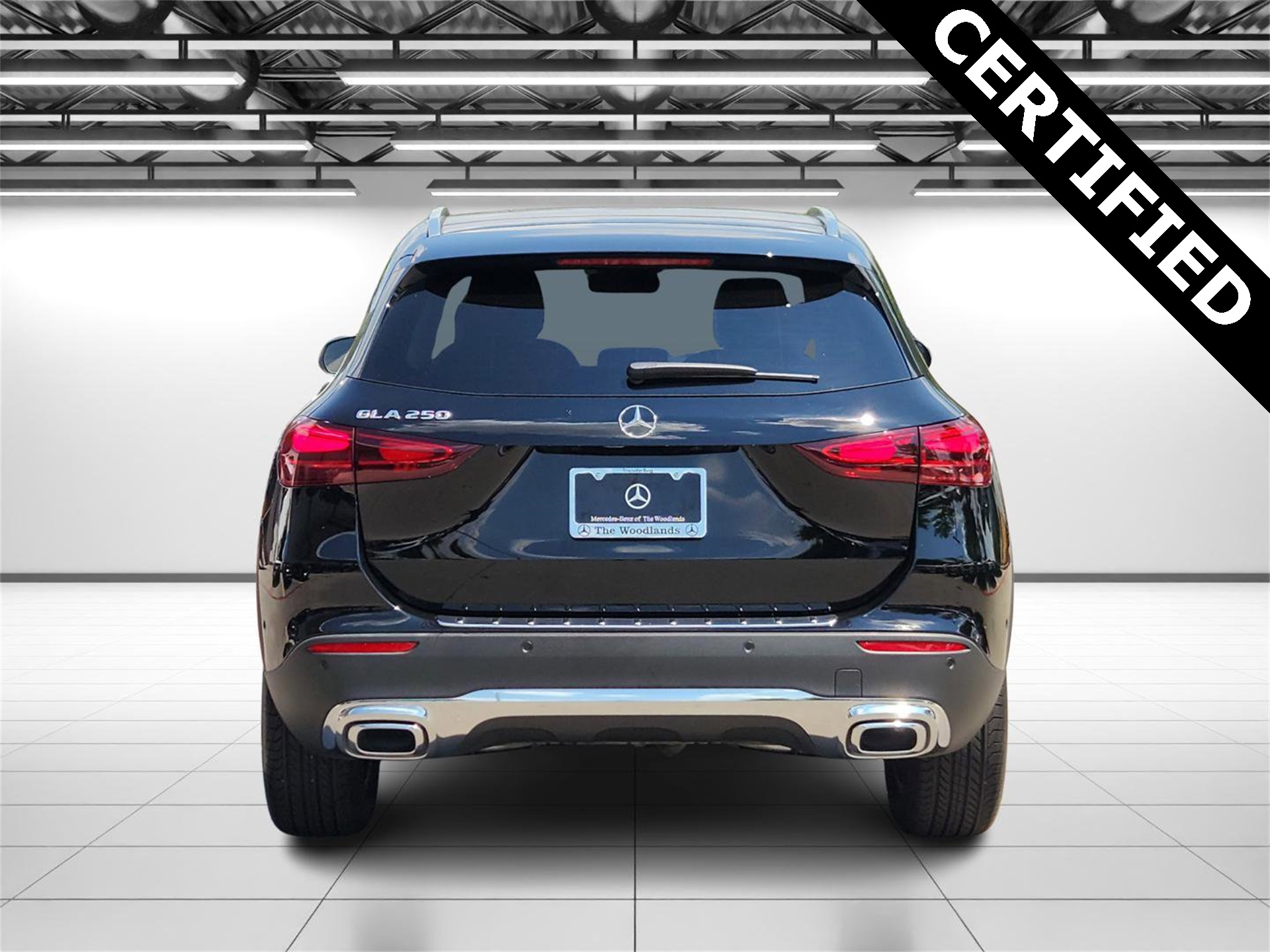 2025 Mercedes Benz GLA 250 photo 3