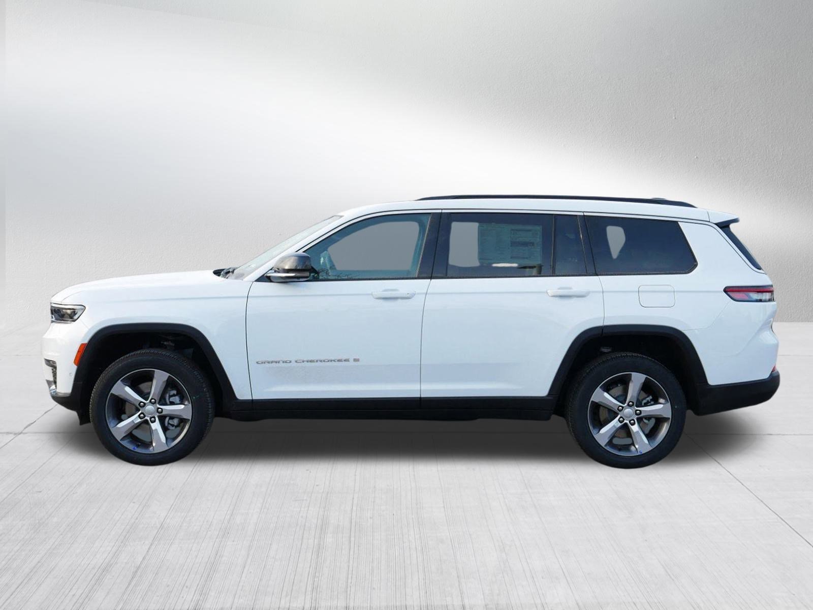 2025 Jeep Grand Cherokee Limited photo 4