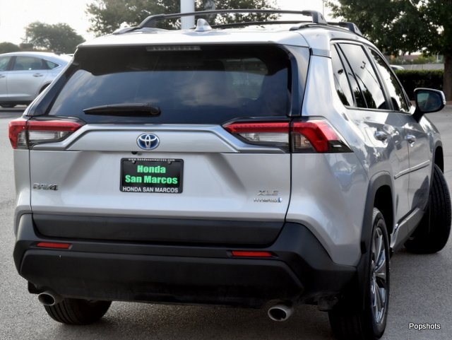 2024 Toyota RAV4 Hybrid XLE Premium photo 2