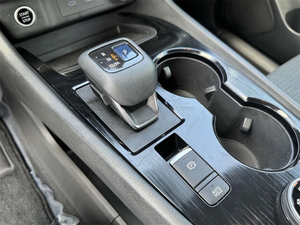 2021 Nissan Rogue S photo 20