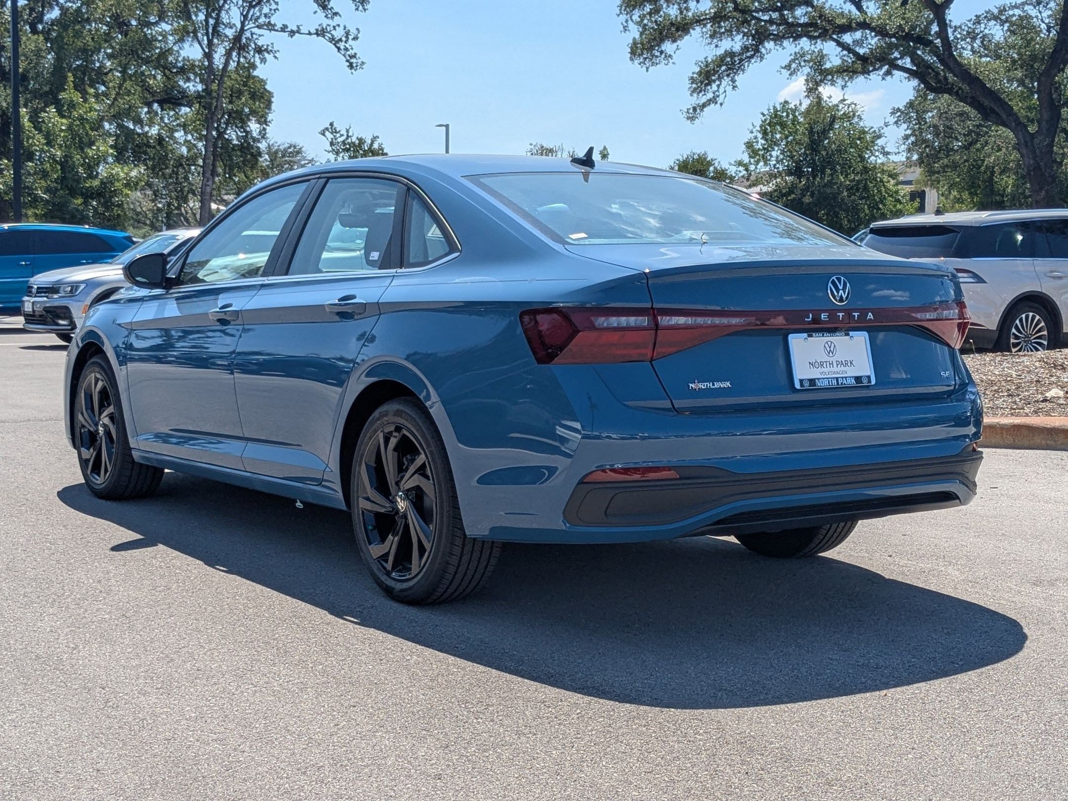 2025 Volkswagen Jetta SE photo 3