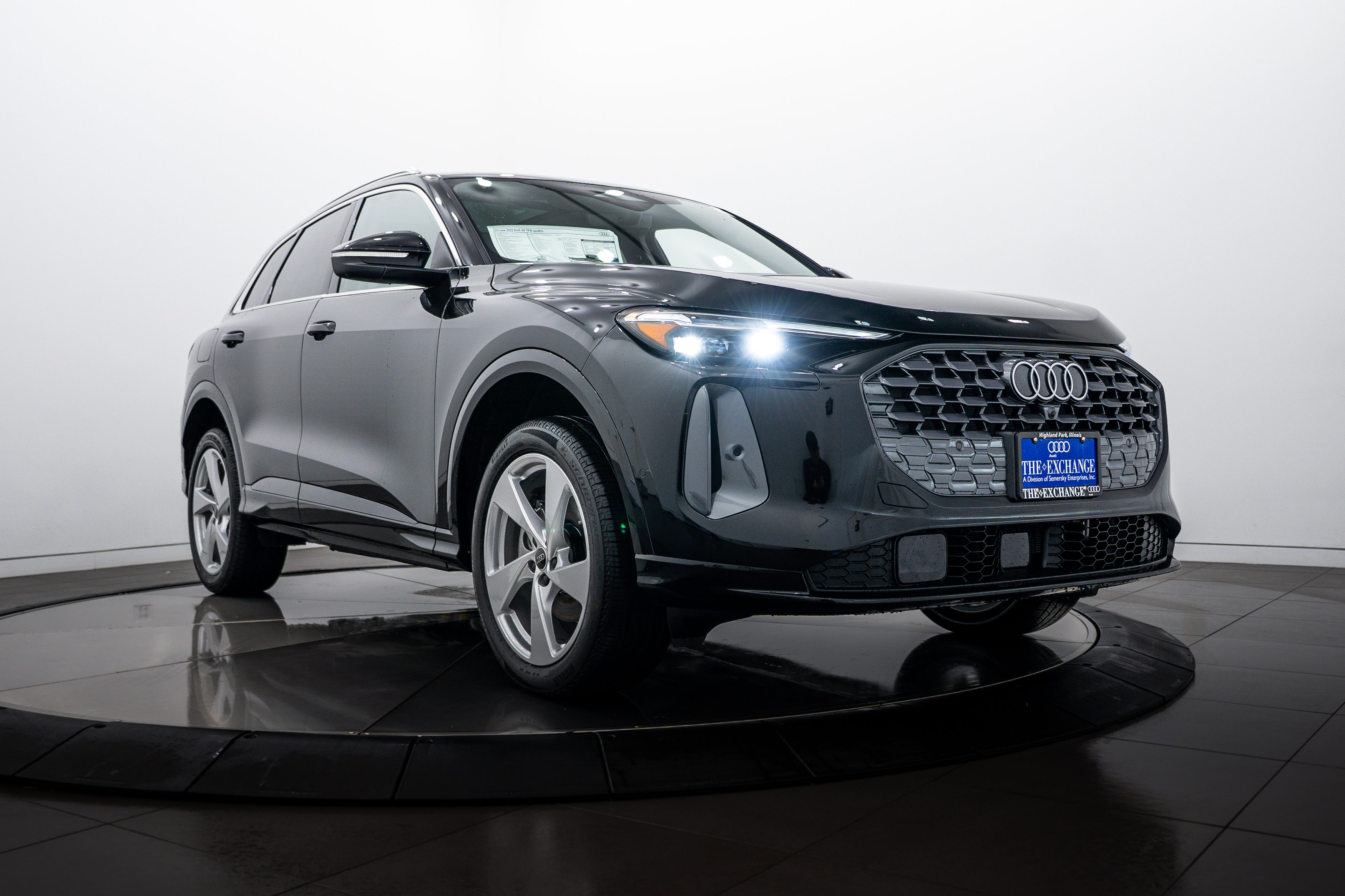 2025 Audi New Q5 Premium Plus's photo