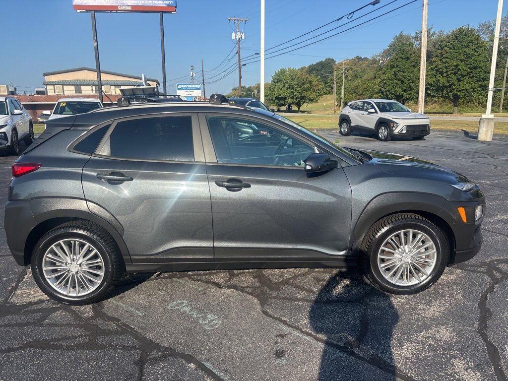 2020 Hyundai Kona SEL photo 4