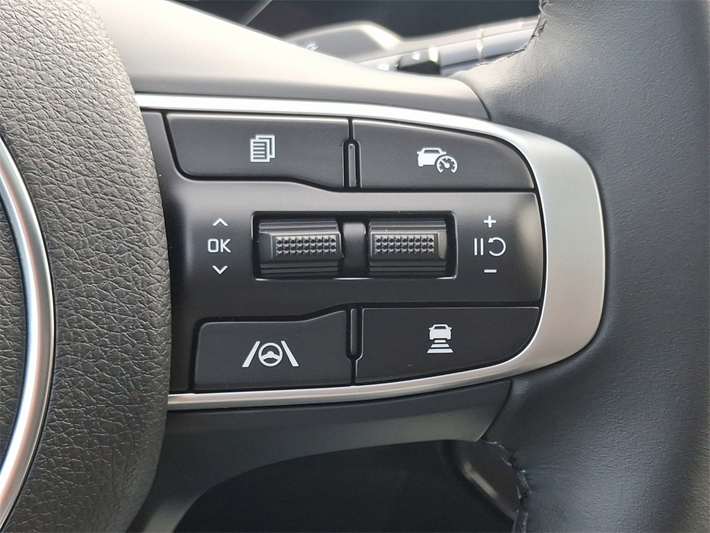 2025 Kia K5 EX photo 18