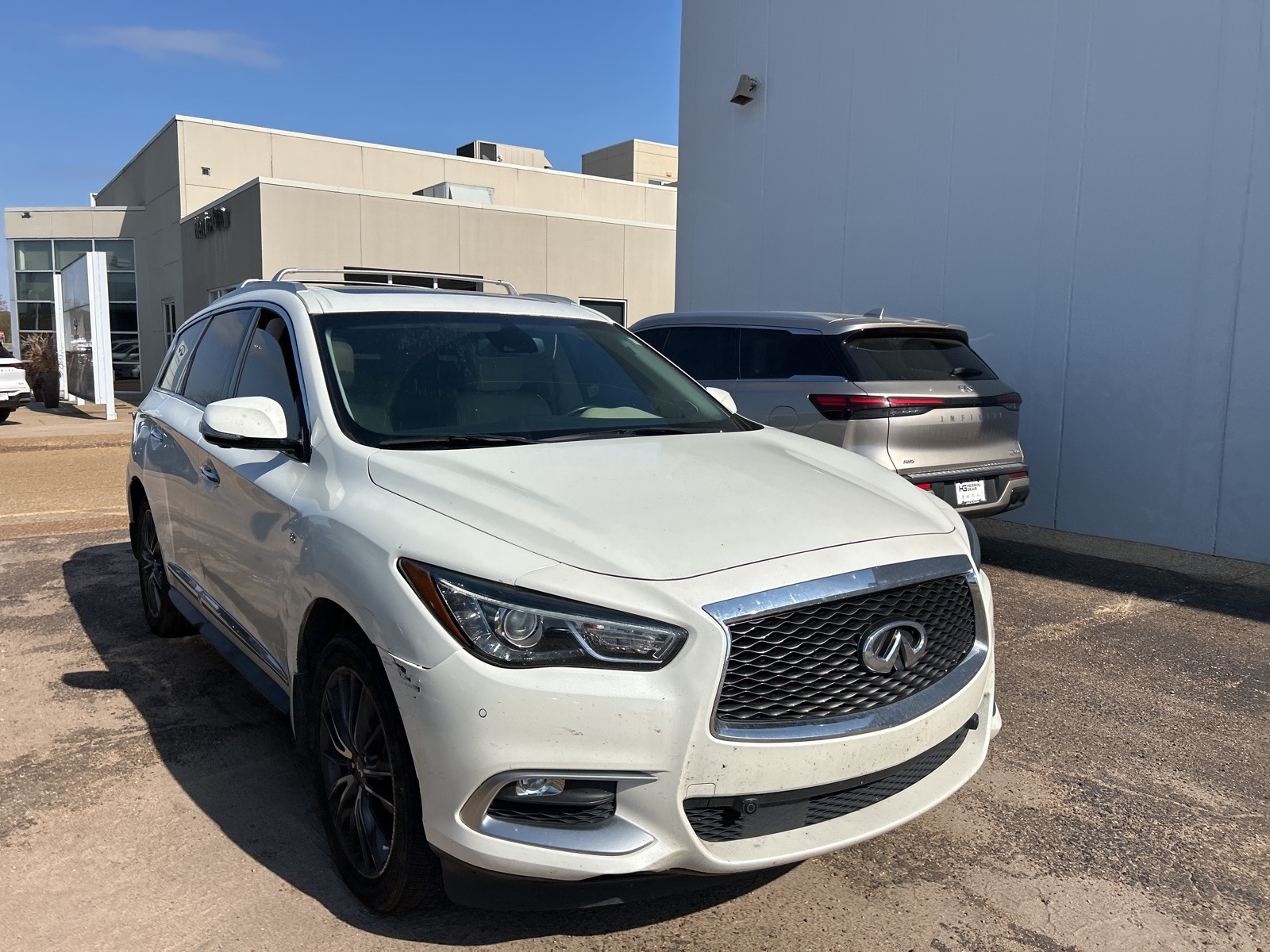 2016 Infiniti QX60 Base photo 4