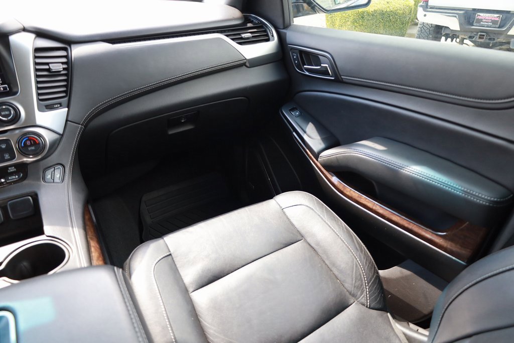 2020 Chevrolet Suburban LT photo 21
