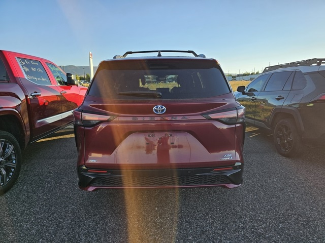 2024 Toyota Sienna XSE photo 6